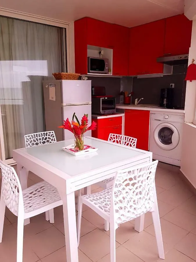 Appartement Studio pieds dans l'eau à Le Gosier  0*, Le Gosier (Grande-Terre)