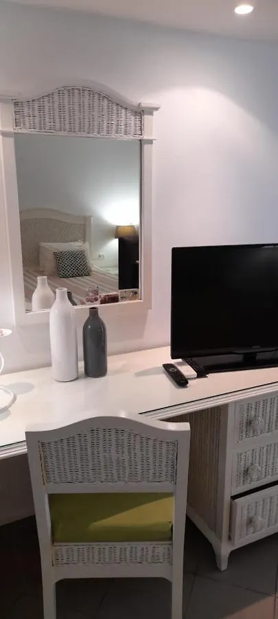 Studio Pieds Dans L'Eau Apartment Le Gosier  Guadeloupe